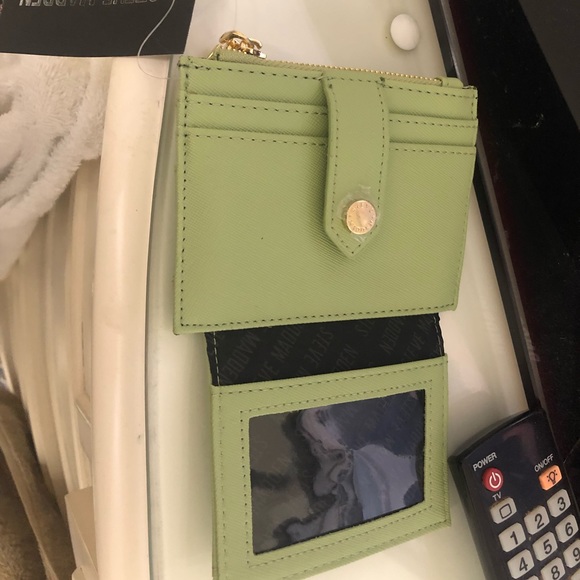 Steve Madden wallet - Picture 2 of 3